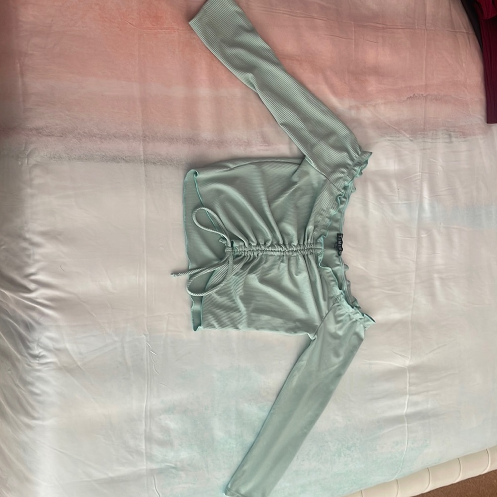 Sea foam green three quarter sleeve crop top